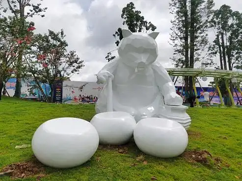游乐场装饰道具几何切面卡通熊玻璃钢雕塑定制景观美陈