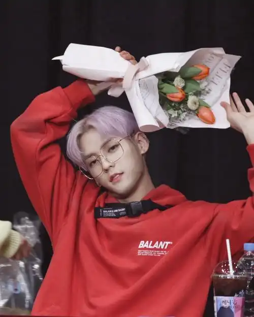 韩国男团btob成员李旼赫近距离接触新冠患者 已开始自我隔离