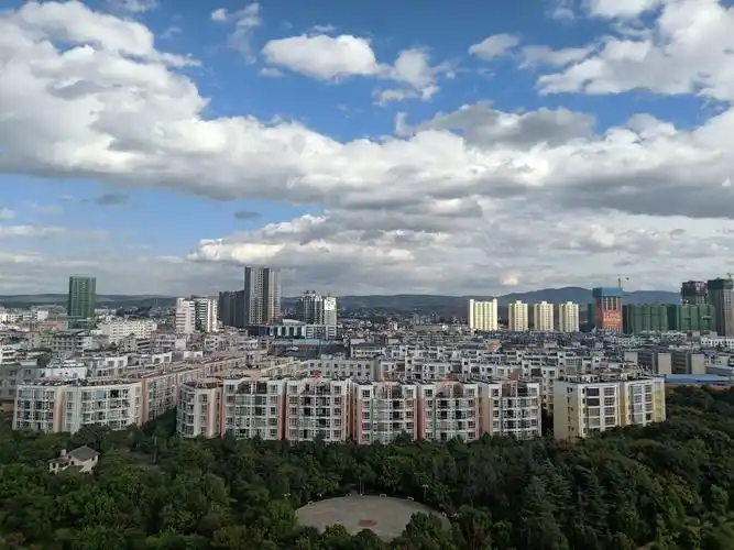 石林核心现房,一线江景俯瞰巴江,梦想城学区房首付7万/套起!