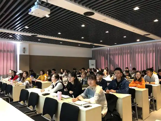 2019年预备党员培训班开班仪式顺利举行