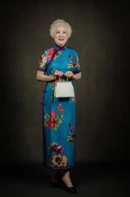 老了也能当公主,长沙81岁老人穿旗袍学走秀:既锻炼身体又认识朋友