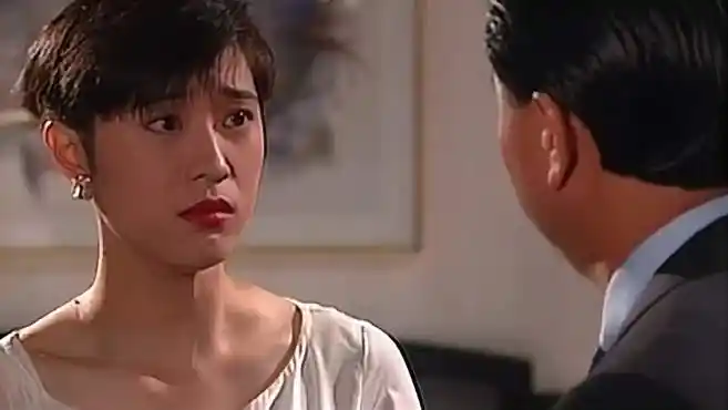 巨人:当年看哭的港剧很多,推荐一部,巅峰时期的陈法蓉万梓良!