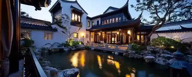 新中式别墅庭院景观设计技巧与方法_现代新中式别墅庭院景观实景图