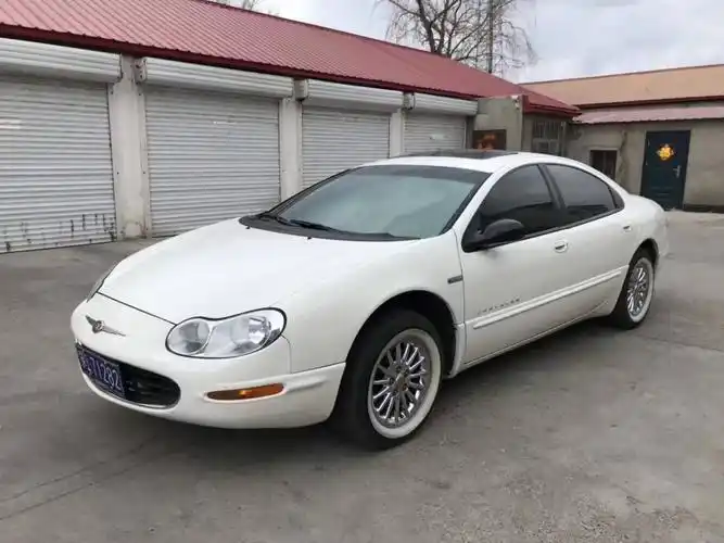 齐齐哈尔2000年01月克莱斯勒君王