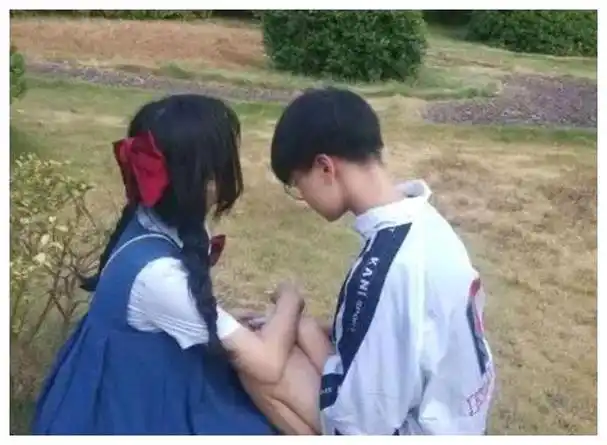 为情所困宁波小学生早恋老父亲贿赂女儿前去查看女生样貌