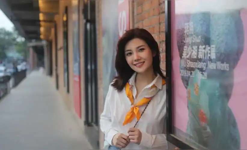 郑子可[央视新闻频道早间新闻栏目《朝闻天下》主播]