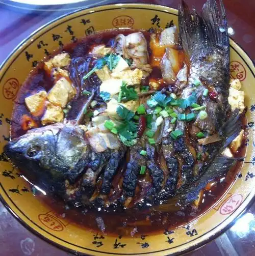 伈随风飞做的家常炖鱼