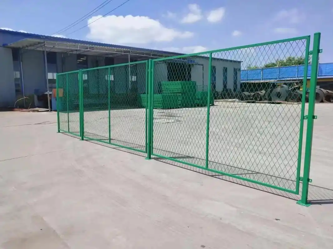 防护栏围墙护栏网a苏州防护栏围墙护栏网.#抖音图文来了 #防 - 抖音