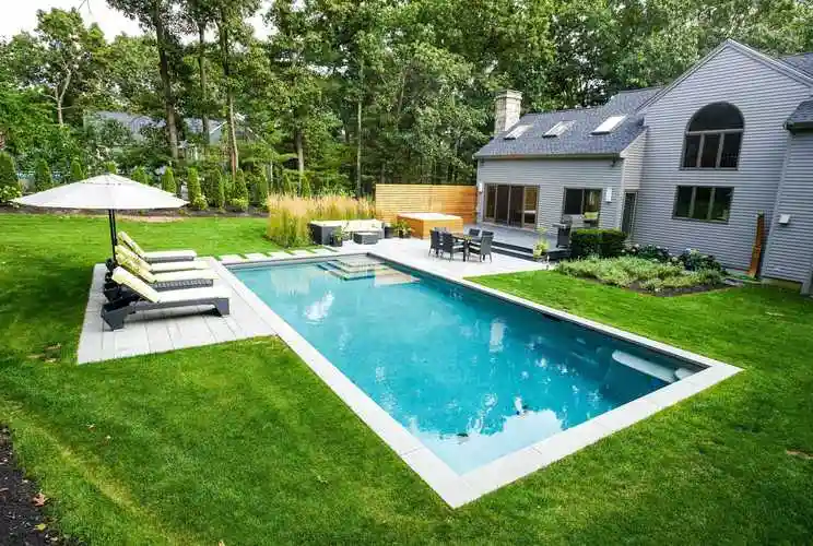 云杉路庭院泳池