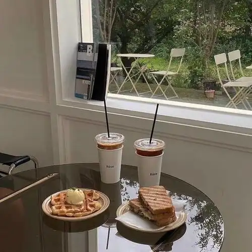 ins冷淡风朋友圈壁纸背景杂图侵权删