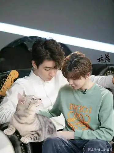 王俊凯意外说漏嘴,曝料与王源私底下关系