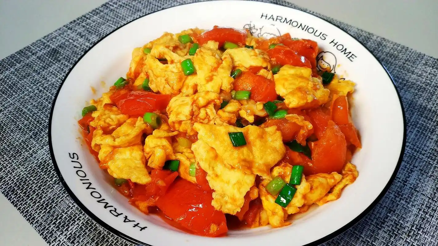 西红柿炒鸡蛋,地道家常做法,炒鸡蛋多做一步,饭店大厨都这样做