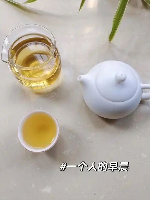 早上好喝茶写字看书