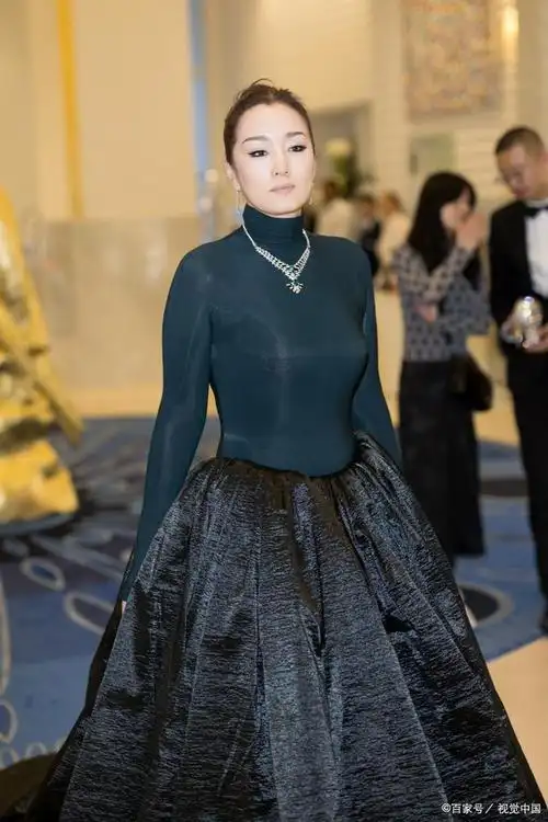 巩俐红毯灾难,竟然没人敢说?