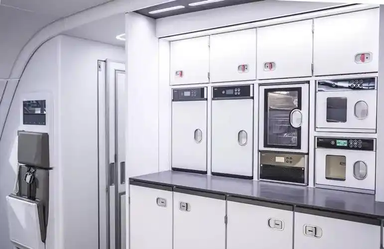 国产大飞机cr929内设曝光配无线wifi智能舷窗加持