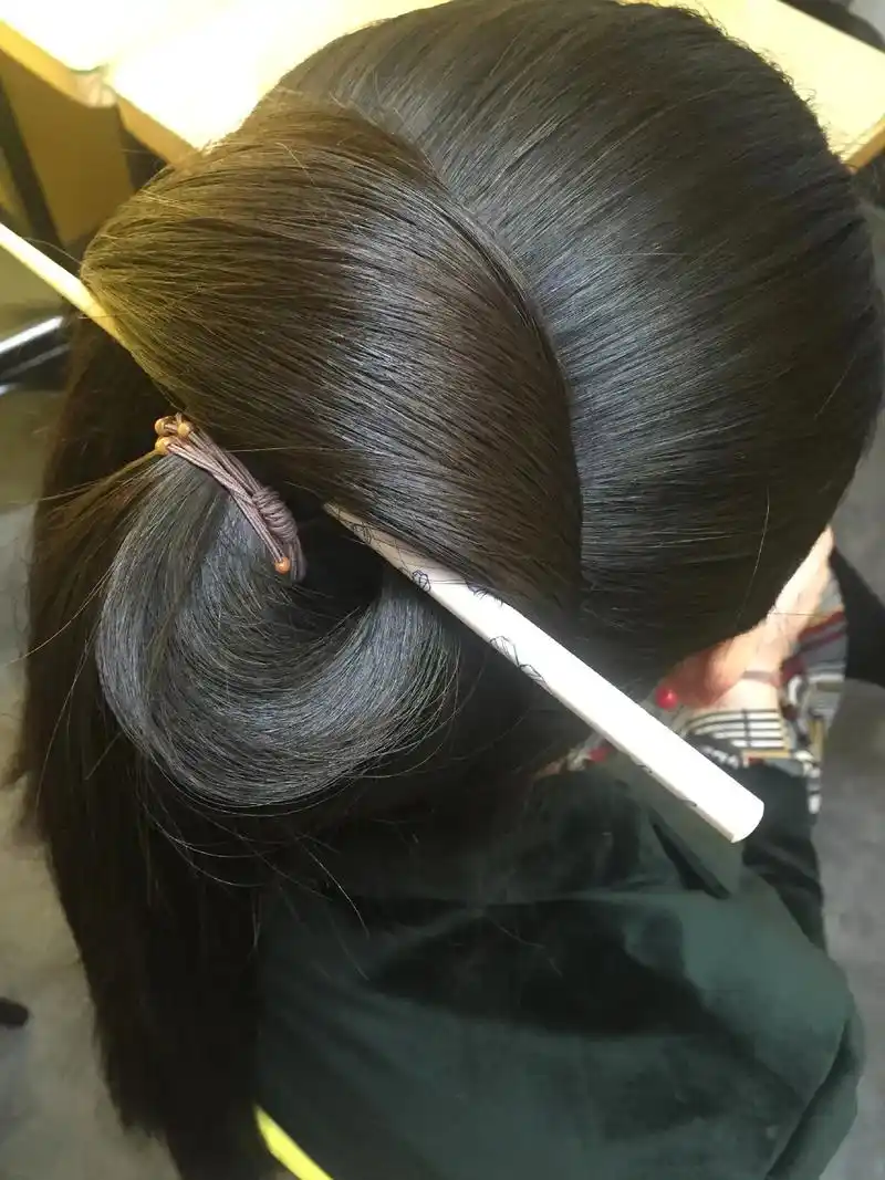 超级粗长发 #超级粗马尾 #大辫子 #美丽头发我做主 #长 - 抖音