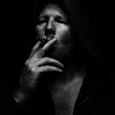 沧桑抽烟头像 头像图片大全 -【爱个性】