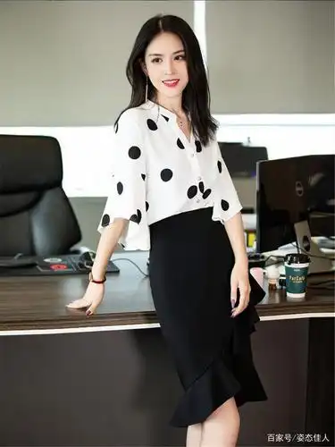 女人这样穿最吸引男生,穿上这3种通勤风,让你变得更有女人味!