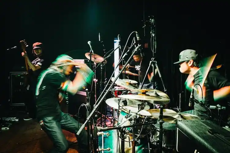 活动照片-大地传声—舌头乐队×莫西子诗不插电音乐会·北京站