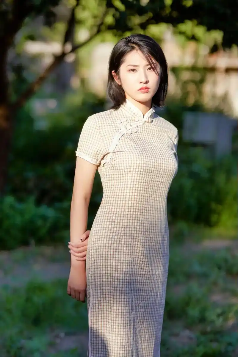 人像摄影 #学生旗袍 #美女小姐姐 #摄影  - 抖音