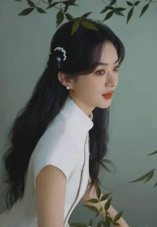 赵丽颖白色旗袍好美,电视晚会登台献唱,34岁宛如仙女_颖宝_楚乔_治愈