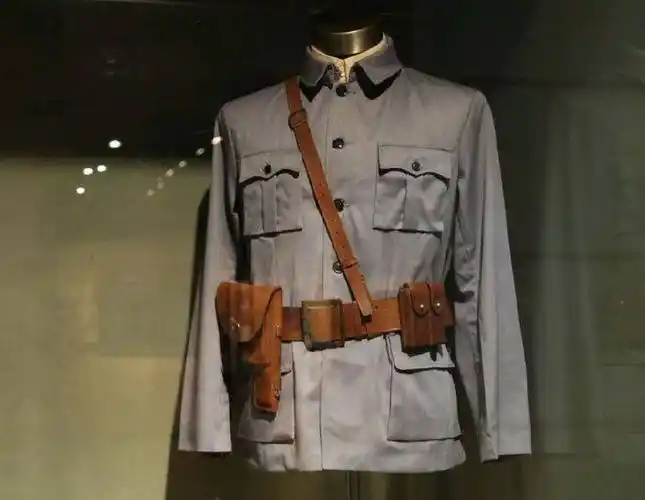 叶挺将军的新四军军装.