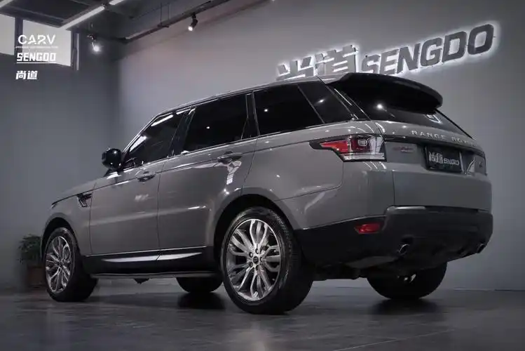 pet纳多灰1921路虎揽胜运动版