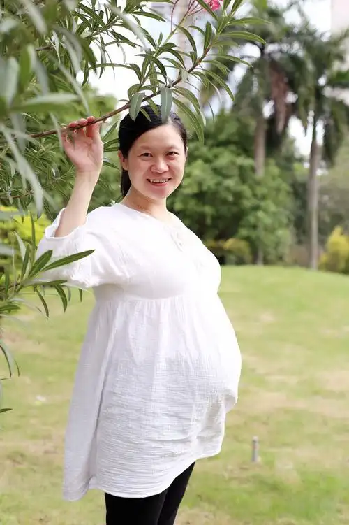 帮朋友拍的孕妇生活照