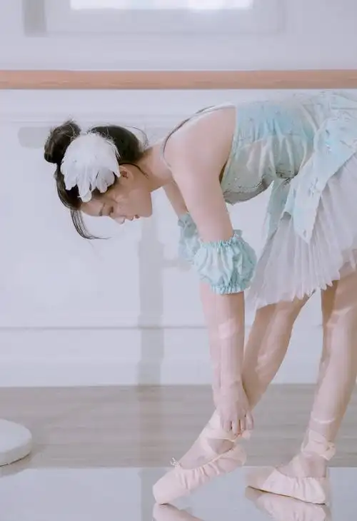 清纯芭蕾少女甜美养眼写真图片[7/9]_性感美女_美桌网