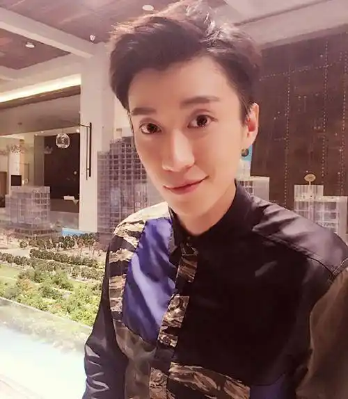 那些意外去世的明星:塑料袋套头窒息去世,24楼堕落裸死草丛_乔任梁_黄