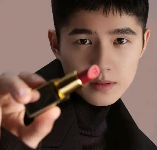 男明星代言彩妆哪家强?肖战王一博胜出