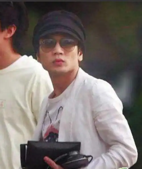 王志才坐拥的王府世纪大厦,据网络资料显示,总建筑面积至少4万平方米