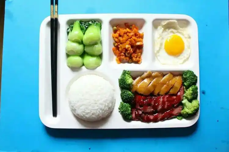 烧腊和卤水拼盘