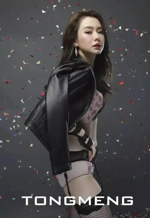 戚薇内衣代言广告迷人写真大片