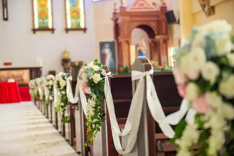 深圳教堂婚礼布置