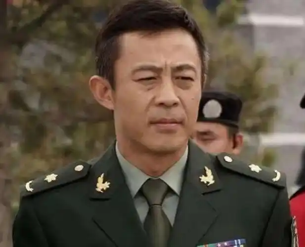 26位明星军衔大比拼个个深藏不露最高正军级待遇