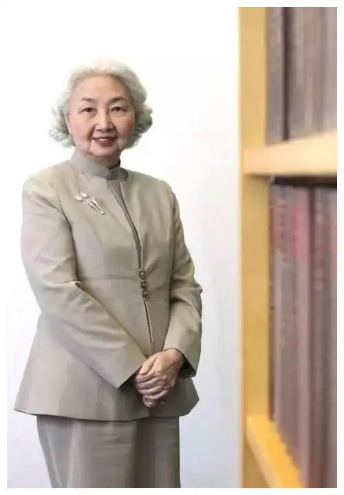 这位祖籍盐步的80岁奇女子是中国最有魅力的女人