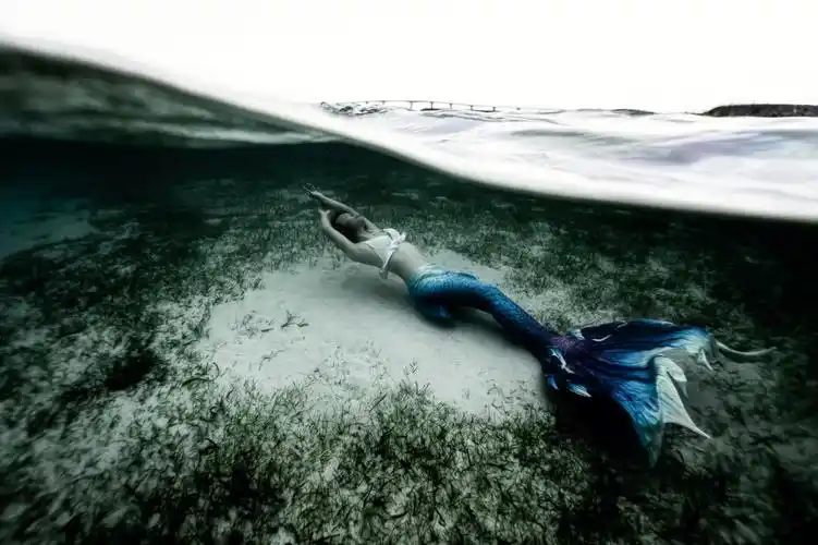 最近日本人也慢慢的接受美人鱼啦