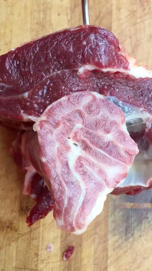 新鲜黄牛五花腱