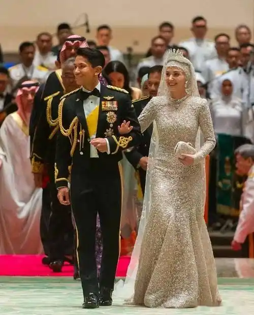 文莱_苏丹博尔基亚_玛丽亚姆