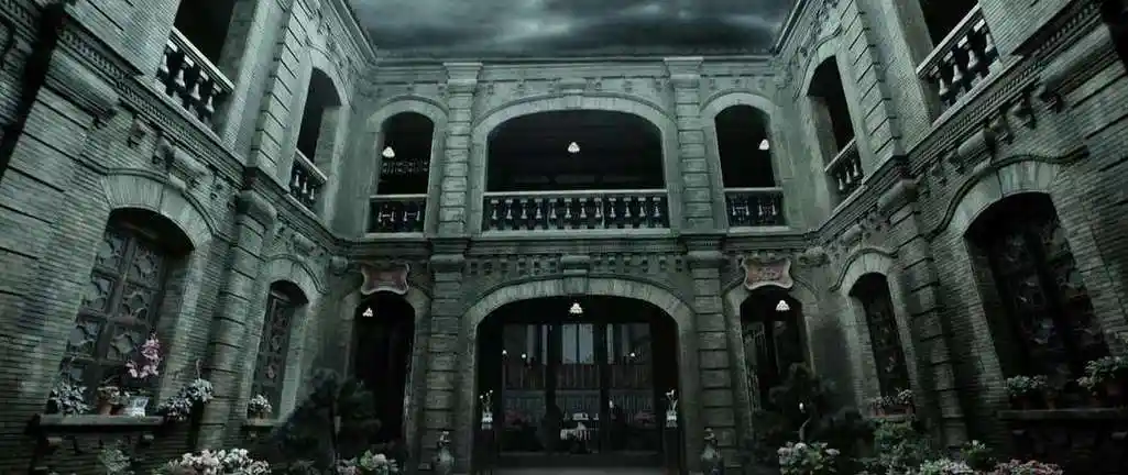 中国十大鬼楼 晚上睡觉前别看(胆小勿入)