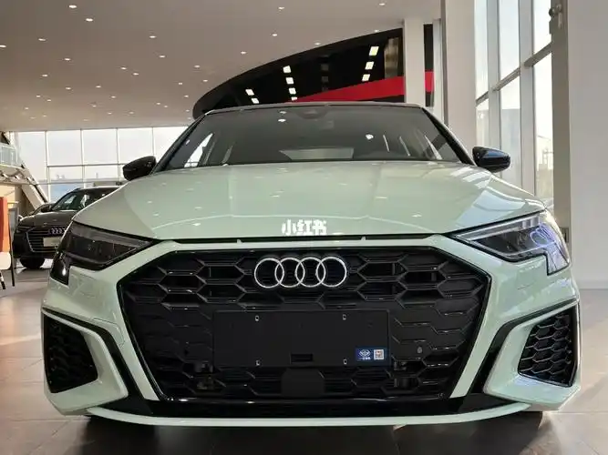 奥迪a3喀纳斯绿现车丨时间不等待订车趁现在