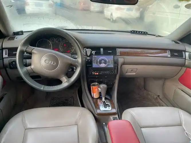 奥迪奥迪a62004款18t自动舒适型