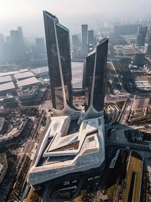 南京保利大剧院0202超有未来感的异形建筑72