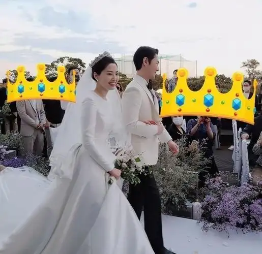 神话组合全员到场祝福,素人妻子容貌成焦点|junjin|婚礼|结婚_网易