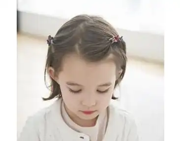 适合四岁女宝宝的短发发型图片大全,4一5岁儿童女发型短头