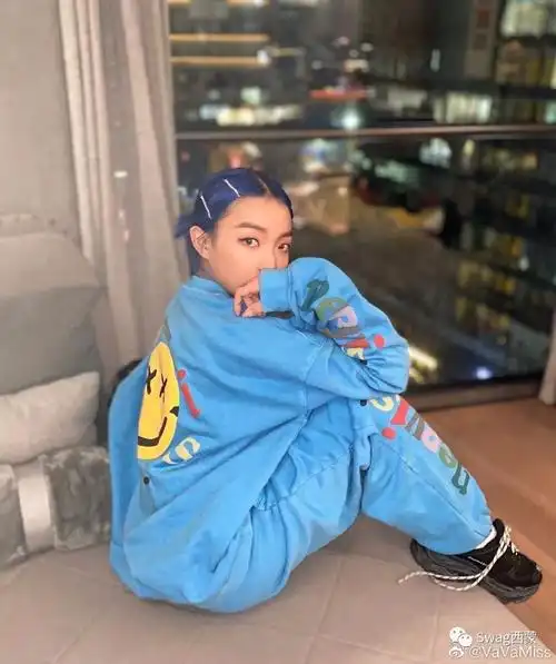 vava虽然没能帮dok2和jessi找回微博密码但她却找到了另一种密码