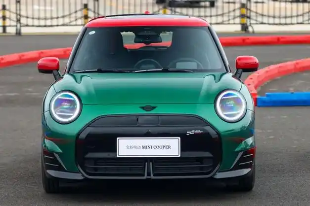 18.98万起!宝马牌"电动卡丁车"开卖,主打一个玩儿