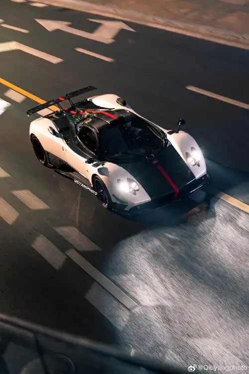 壁纸 汽车 赛车 690_1035 竖版 竖屏 手机