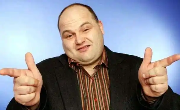 45岁后,"油腻大叔"有什么特点?多做三件事,或可以避开油腻感